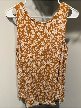 Sleeveless Floral Tank Top in Mustard Yellow and White